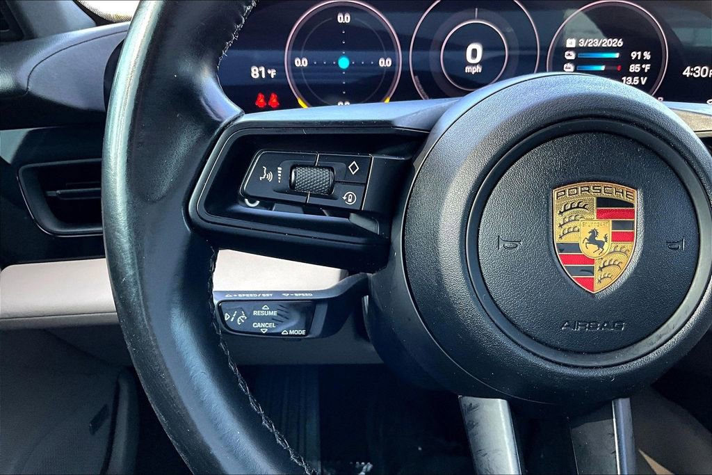 Used 2021 Porsche Taycan image 9