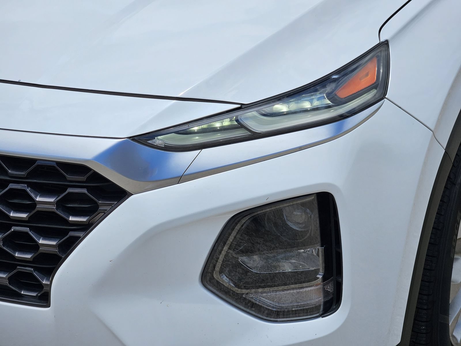 Used 2019 Hyundai Santa Fe SE FWD image 11