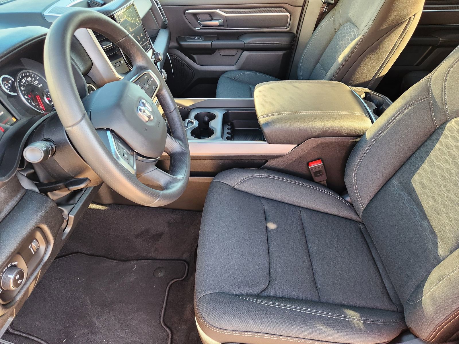 New 2026 RAM 1500 4x4 Crew Cab image 12