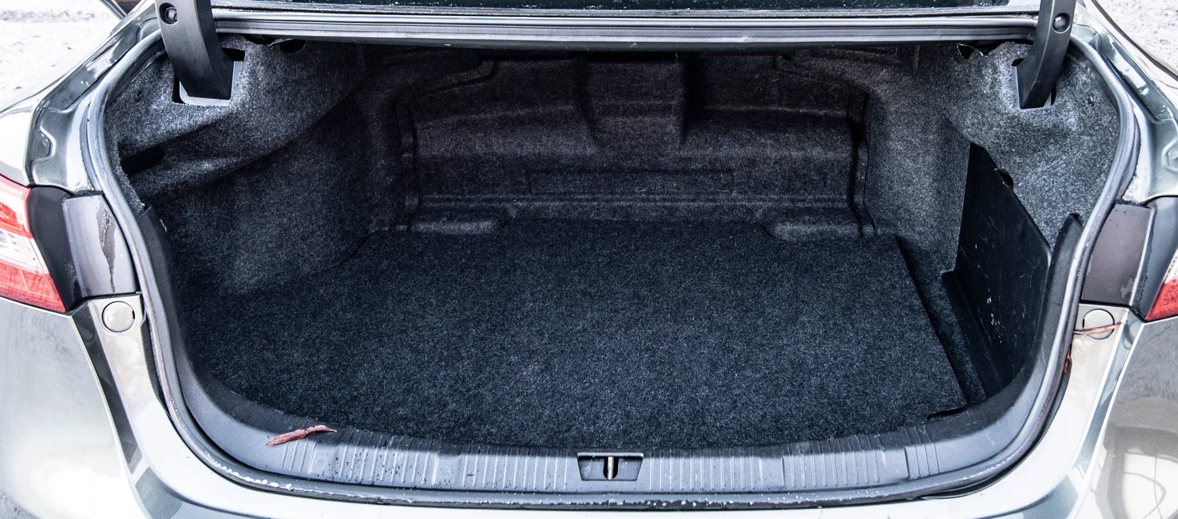 Used 2013 Toyota Avalon XLE Premium image 36