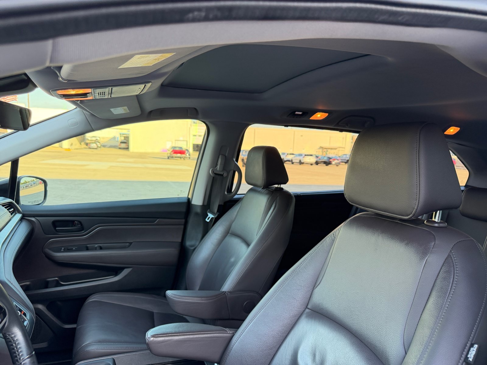 Used 2018 Honda Odyssey EX-L image 12