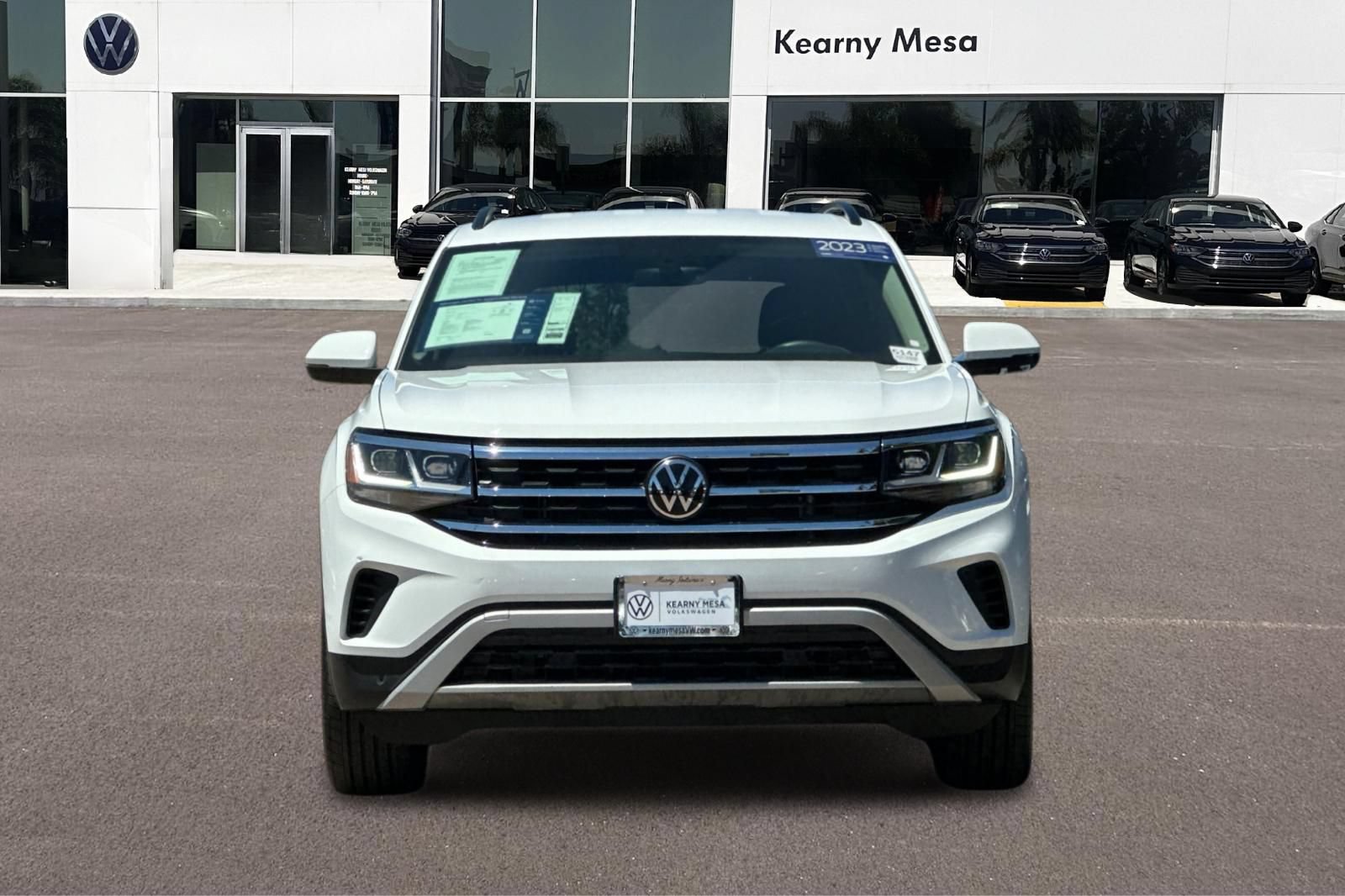 Used 2023 Volkswagen Atlas SE w/ Black Wheel Package FWD image 9