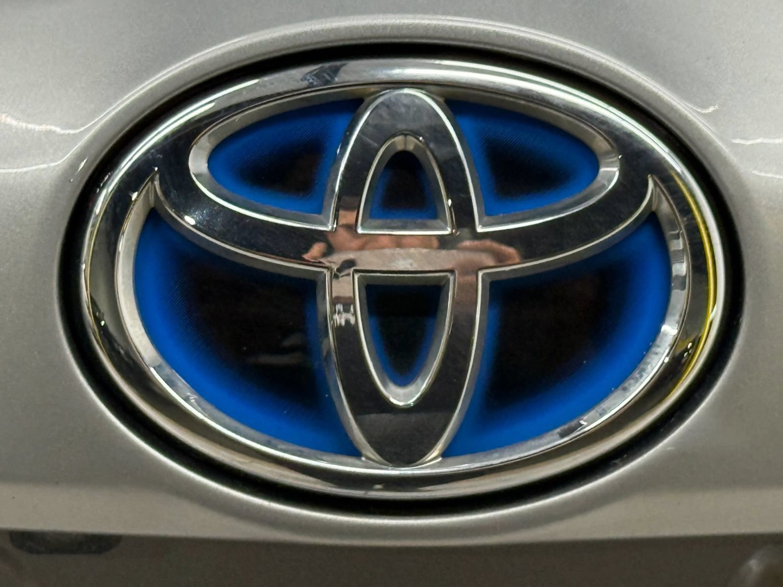 Used 2017 Toyota RAV4 XLE AWD/4WD image 14