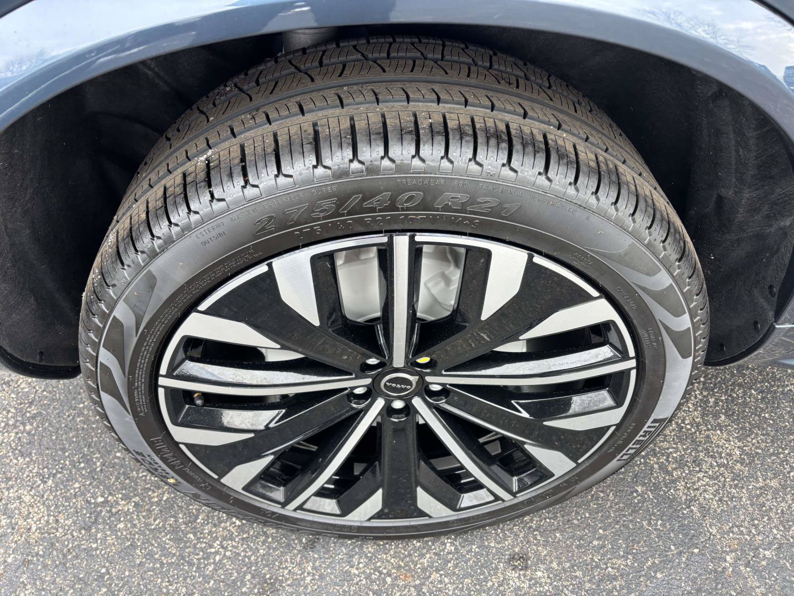 Certified 2026 Volvo XC90 B6 Plus w/ Protection Package Premier AWD/4WD image 10