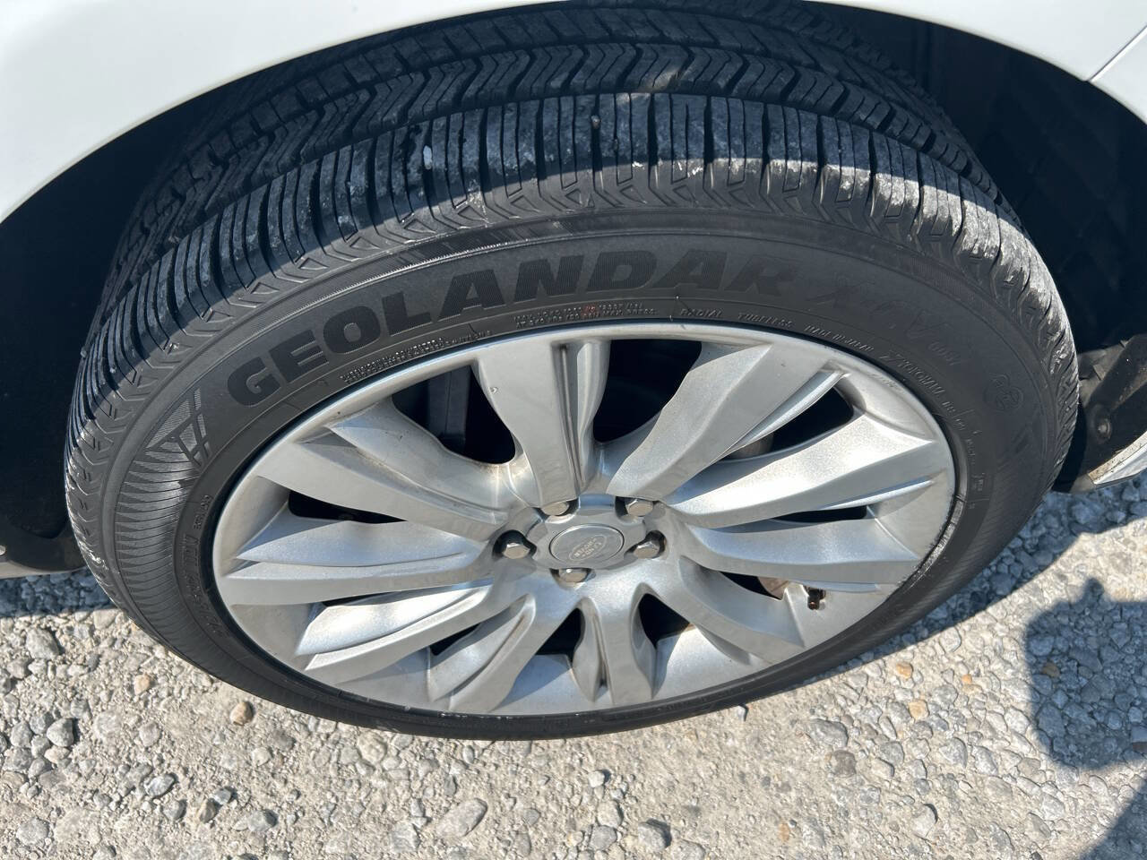 Used 2015 Land Rover Range Rover Supercharged image 12