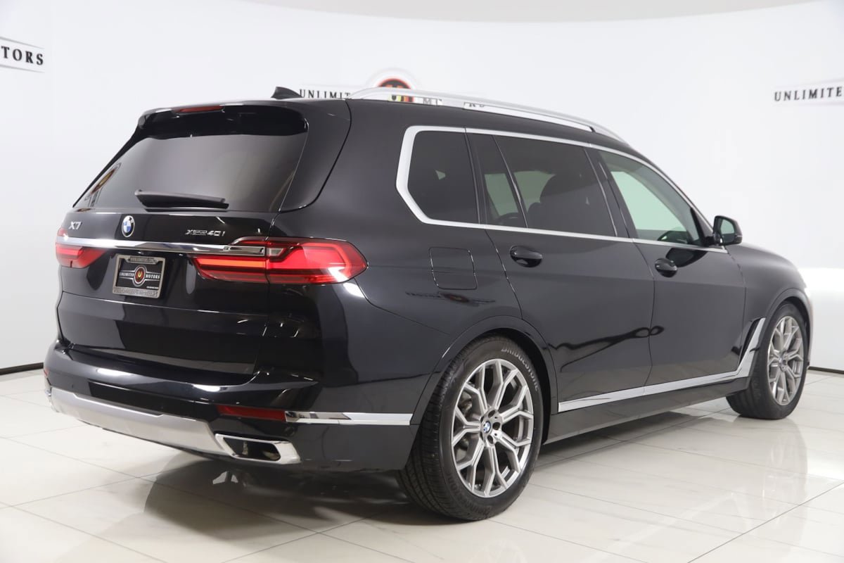 Used 2021 BMW X7 xDrive40i w/ Cold Weather Package AWD/4WD image 3