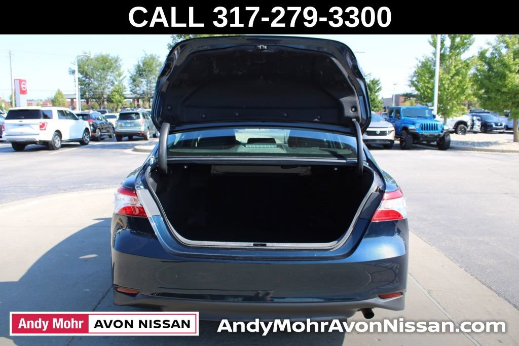 Used 2020 Toyota Camry LE FWD image 9