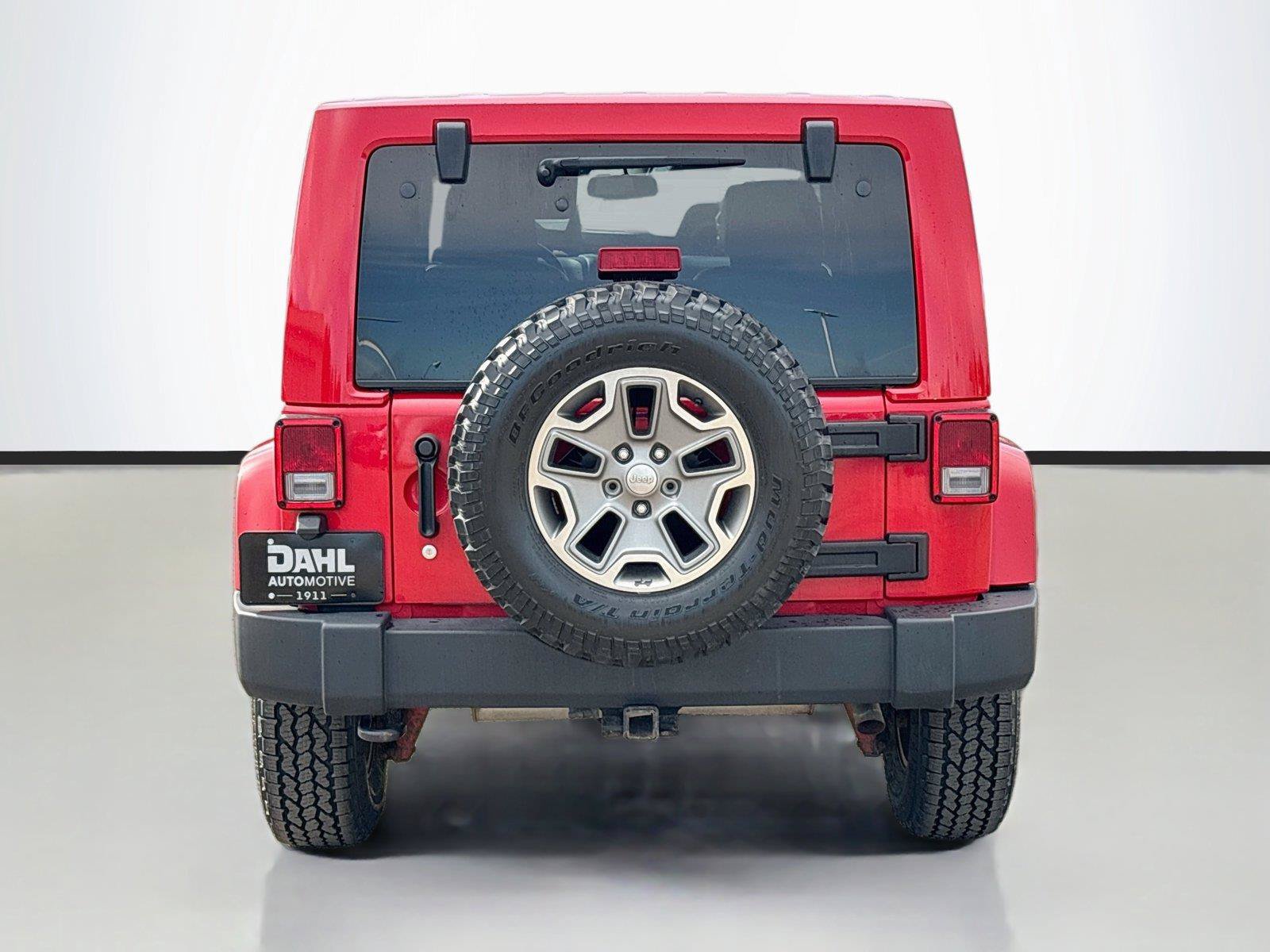 Used 2014 Jeep Wrangler Unlimited Rubicon w/ Dual Top Group AWD/4WD image 11