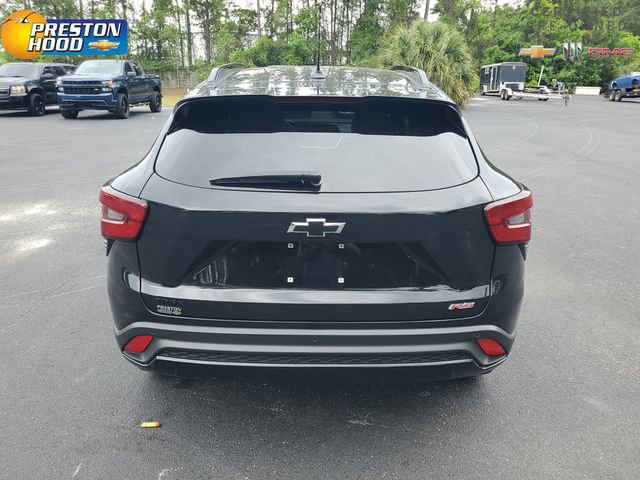 Certified 2025 Chevrolet Trax RS w/ Driver Confidence Package FWD image 5