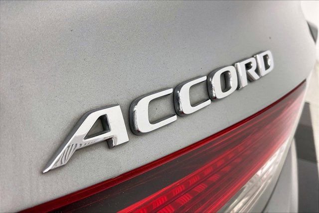 Used 2018 Honda Accord Sport image 30