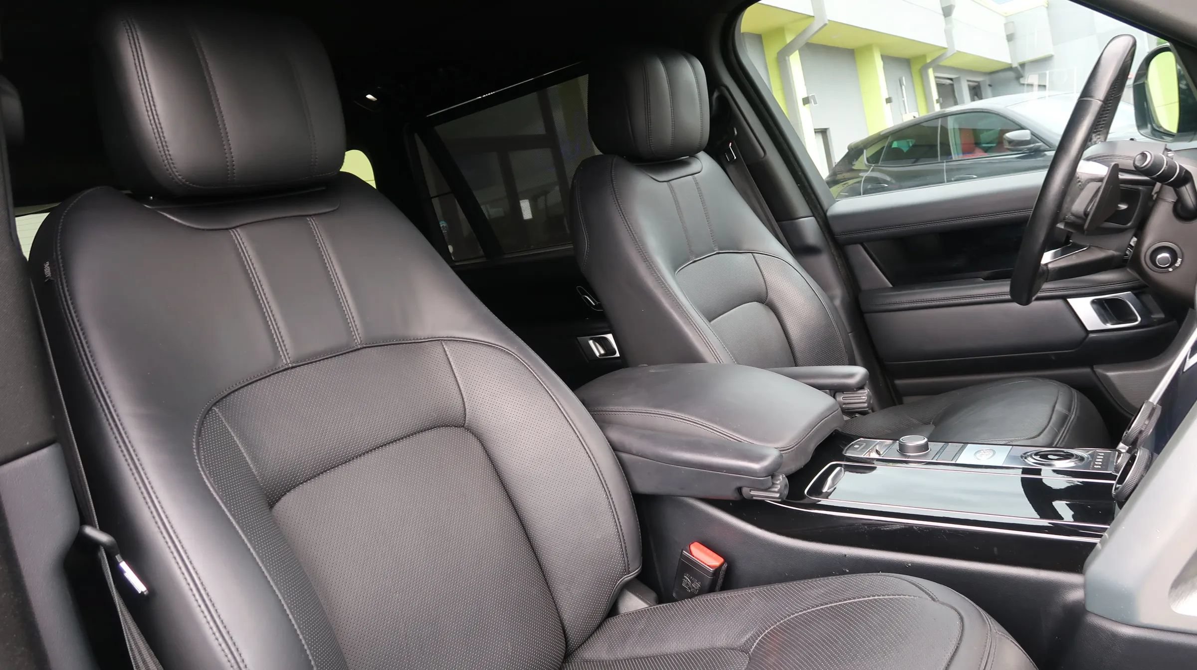 Used 2018 Land Rover Range Rover Long Wheelbase Supercharged AWD/4WD image 27
