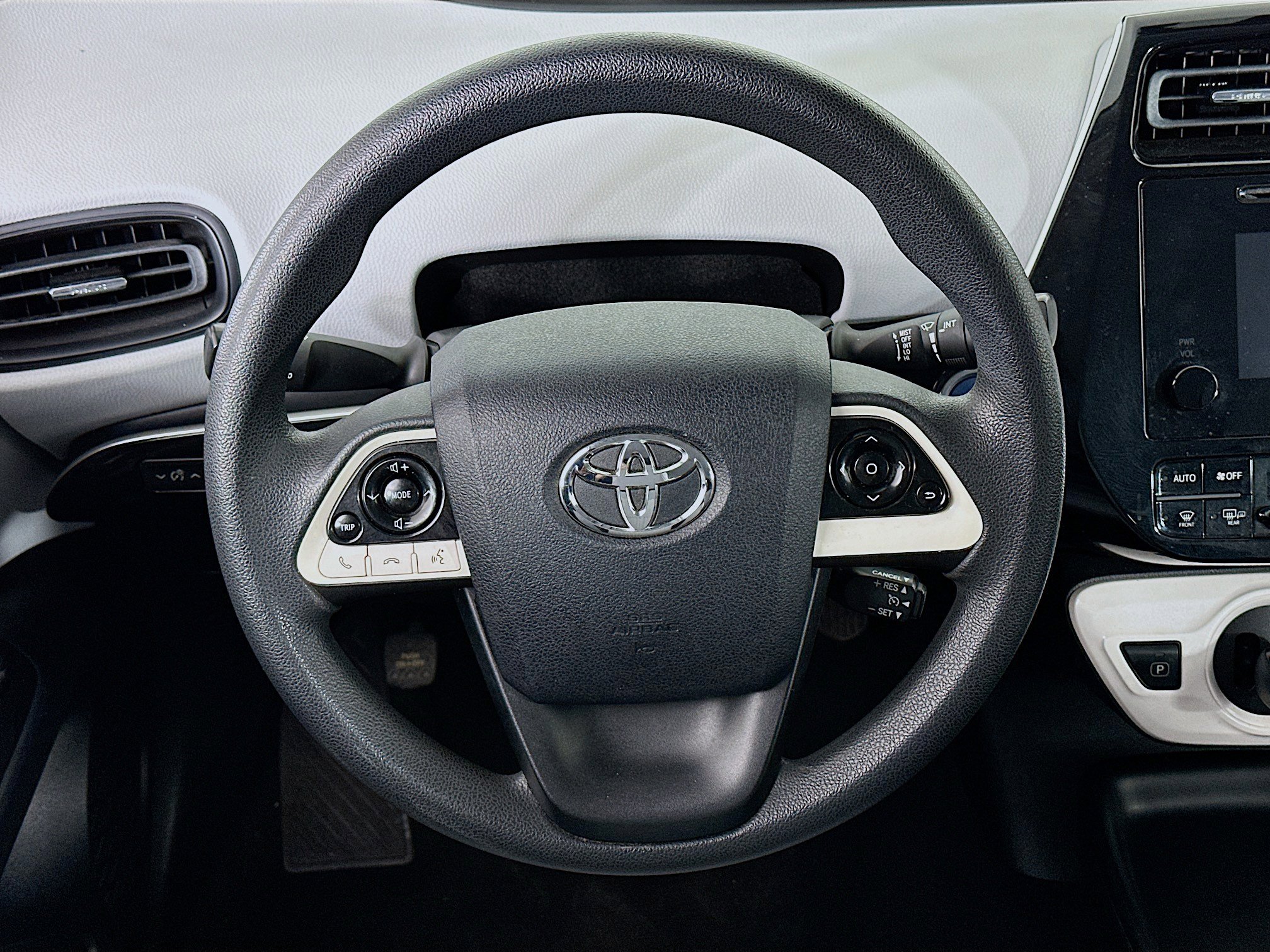 Used 2016 Toyota Prius Two image 18