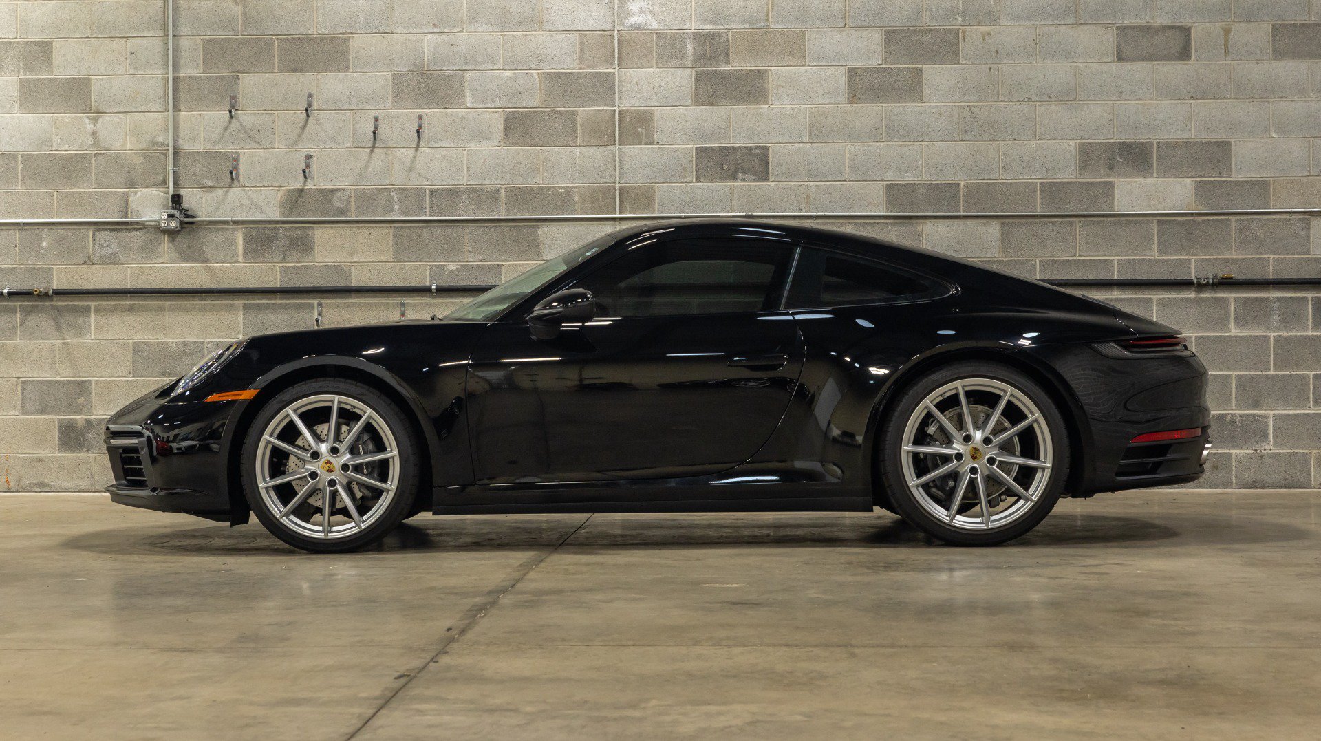 Used 2020 Porsche 911 Carrera RWD image 4