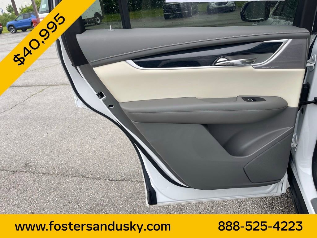 Used 2024 Cadillac XT6 Premium Luxury w/ Technology Package AWD/4WD image 16