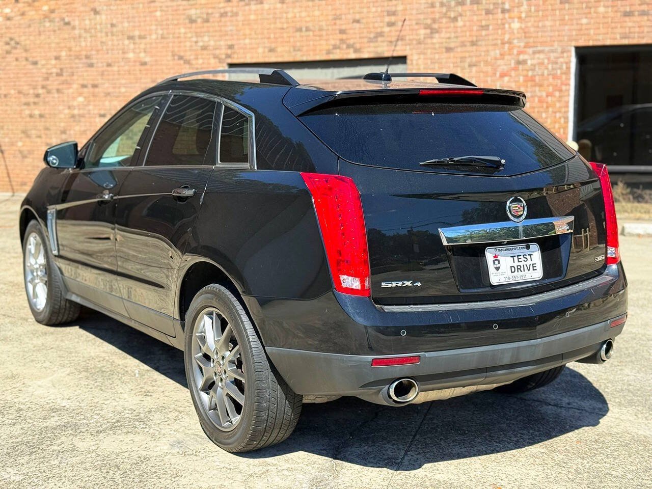 Used 2016 Cadillac SRX Performance w/ Driver Awareness Package AWD/4WD image 11