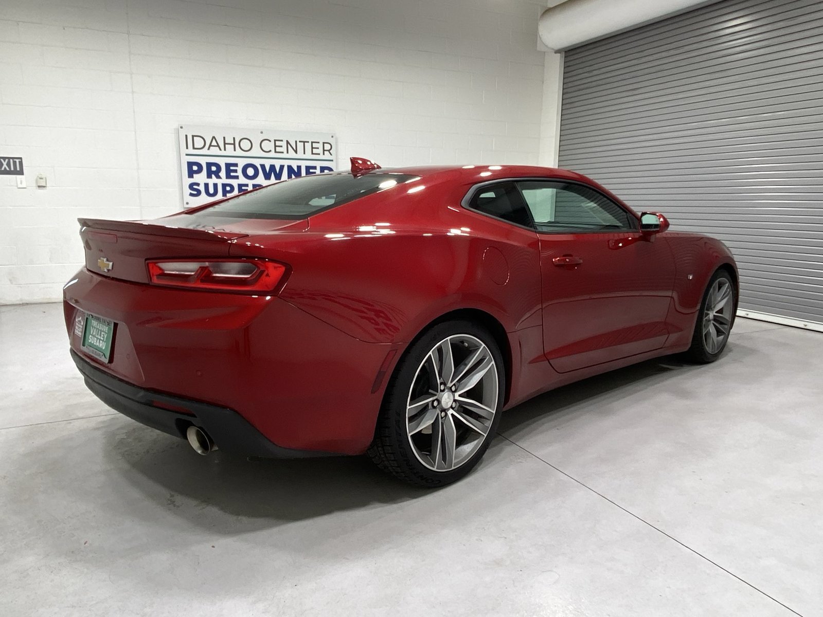 Used 2016 Chevrolet Camaro LT RWD image 8