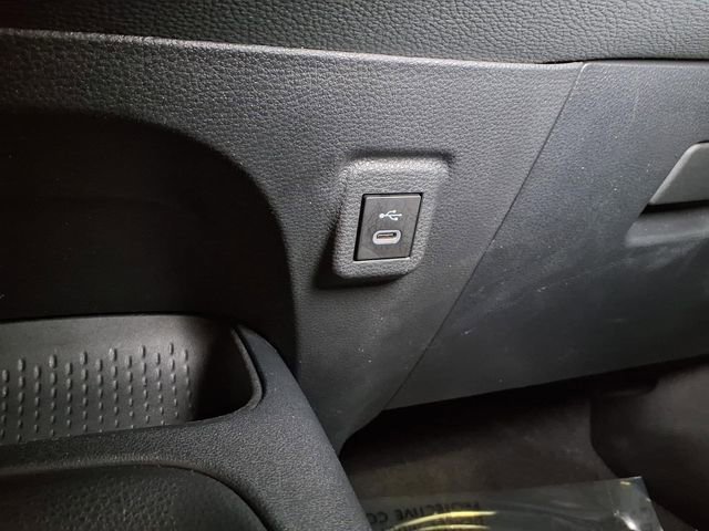 Used 2024 Toyota Corolla LE image 9