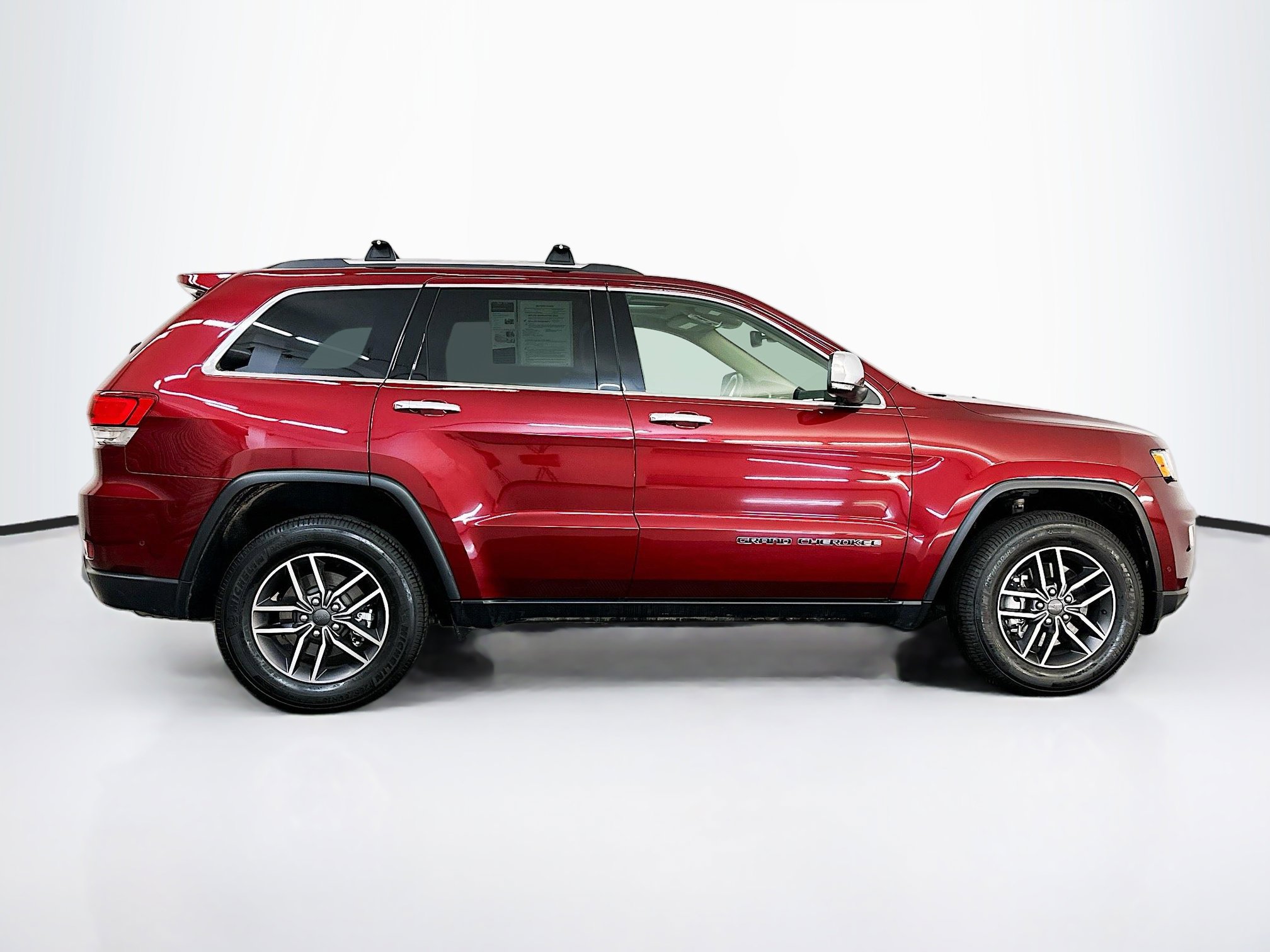Used 2021 Jeep Grand Cherokee Limited w/ Trailer Tow Group IV image 10