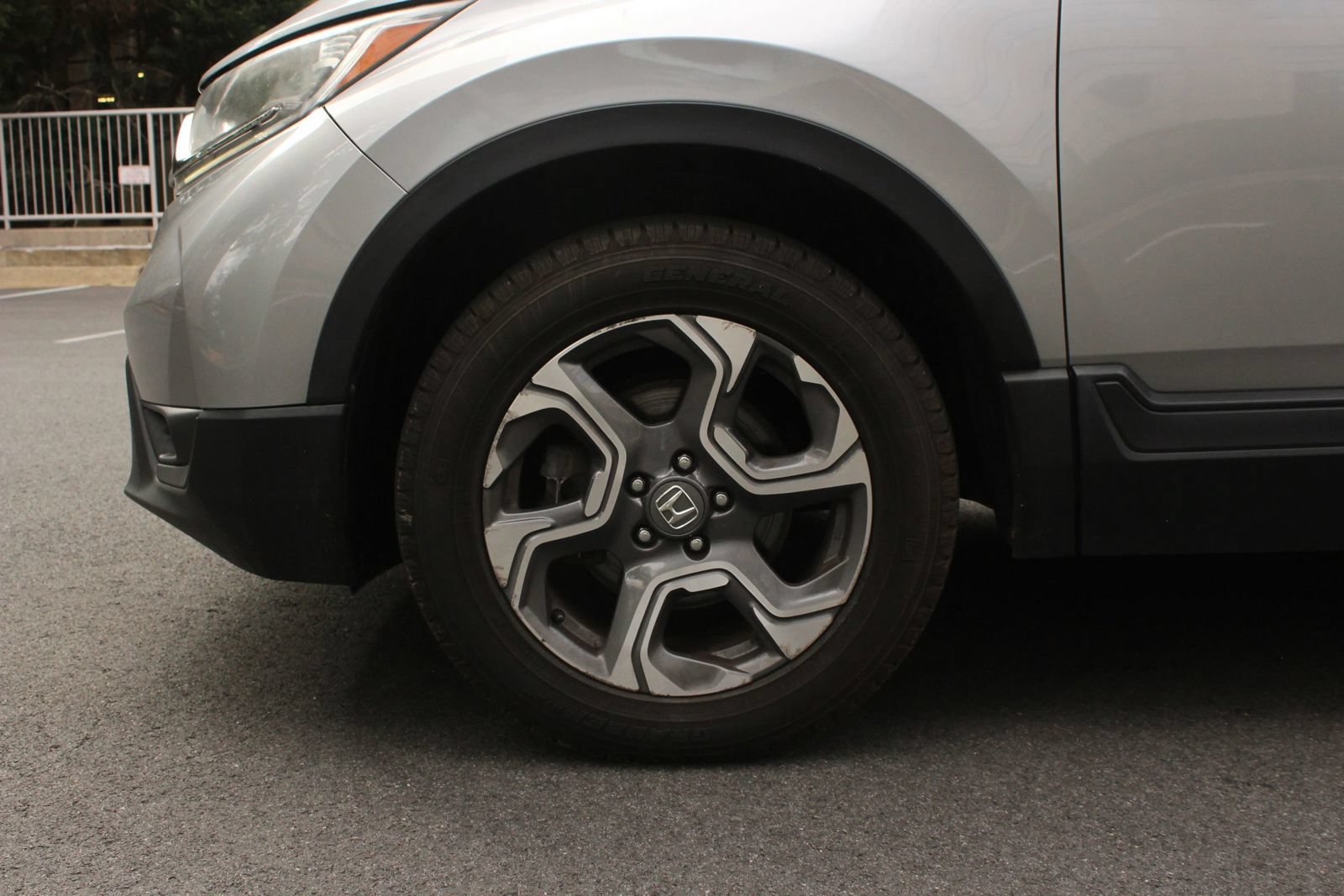 Used 2017 Honda CR-V EX image 10
