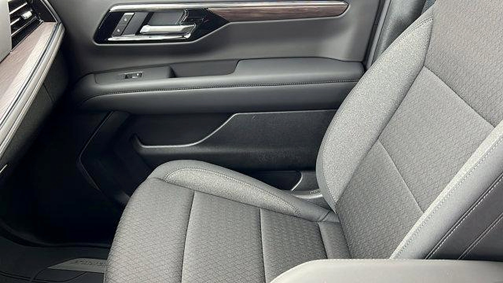 New 2026 Chevrolet Tahoe LS w/ LPO, Get Active Package image 20