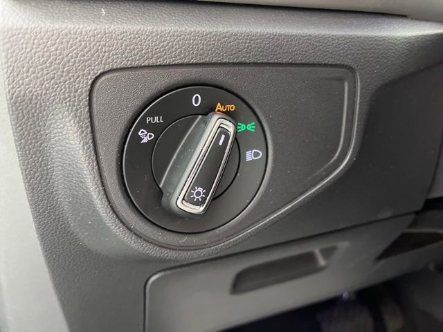 Used 2023 Volkswagen Atlas SE image 32