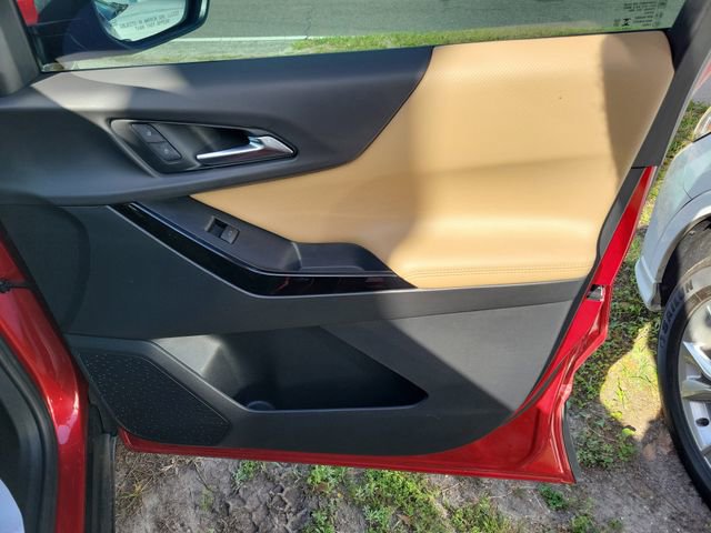 Used 2026 Chevrolet Equinox ACTIV w/ Convenience Package III image 37