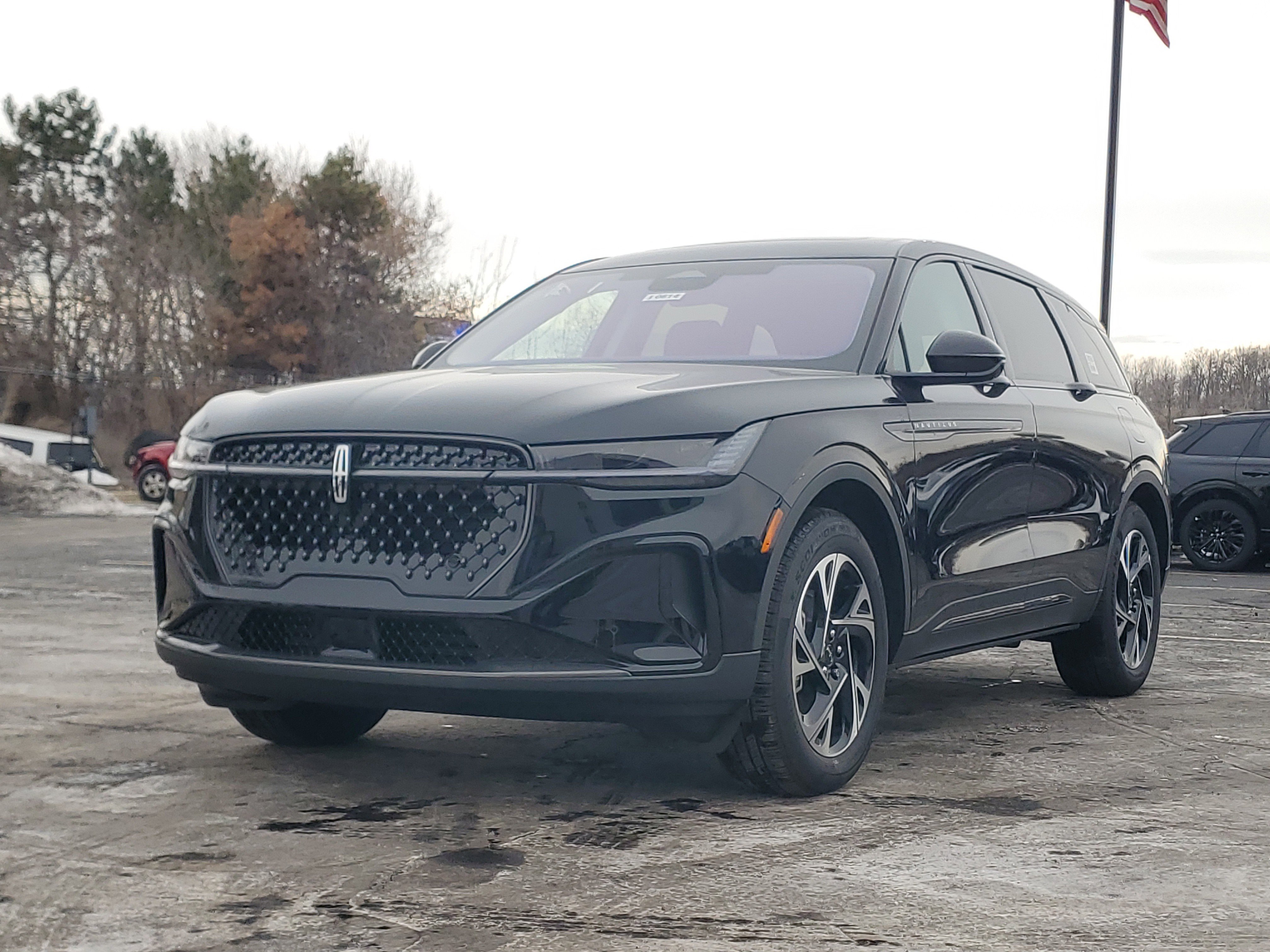 New 2026 Lincoln Nautilus Premier w/ Equipment Group 102A image 2