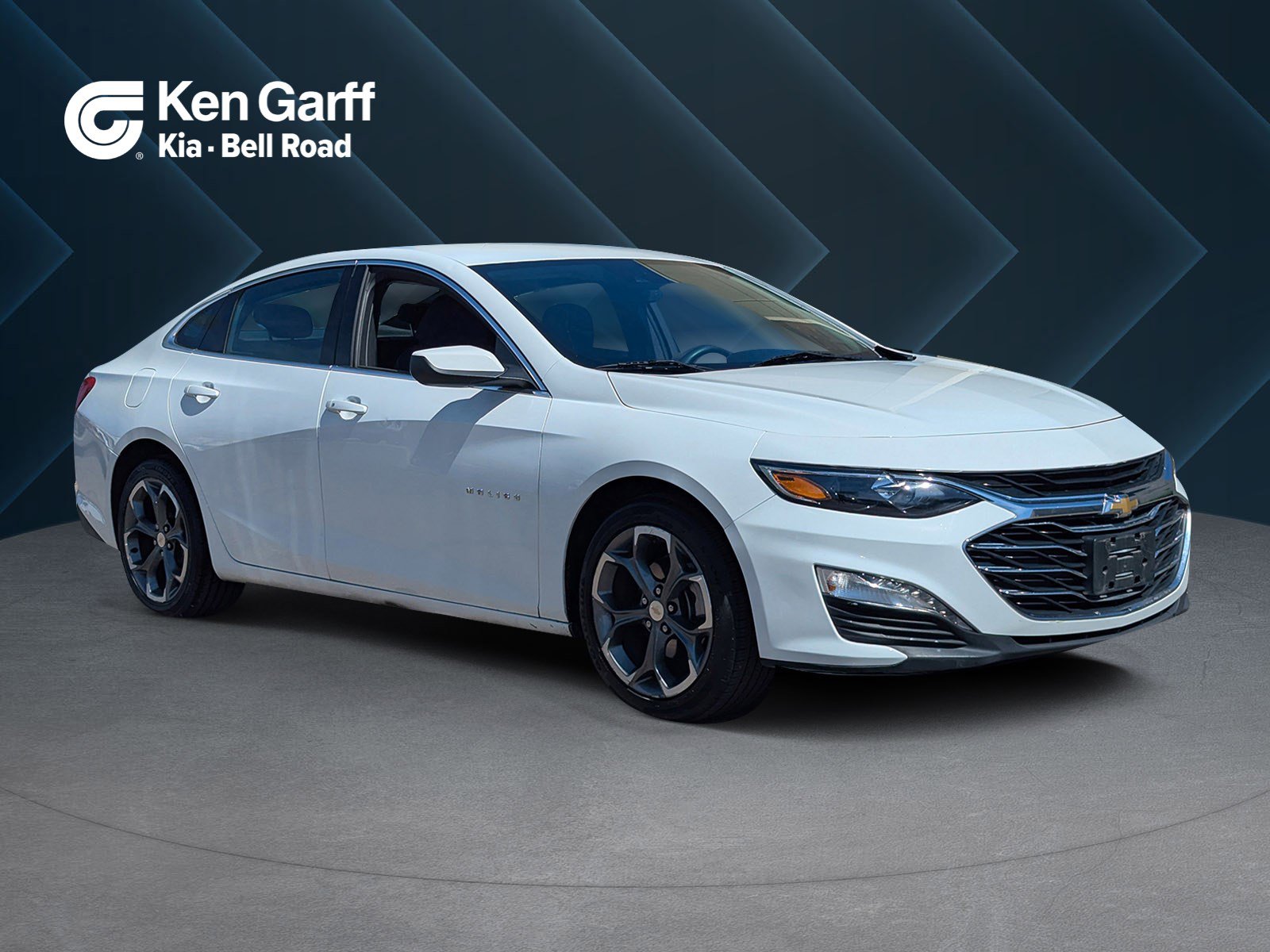Used 2023 Chevrolet Malibu LT image 1