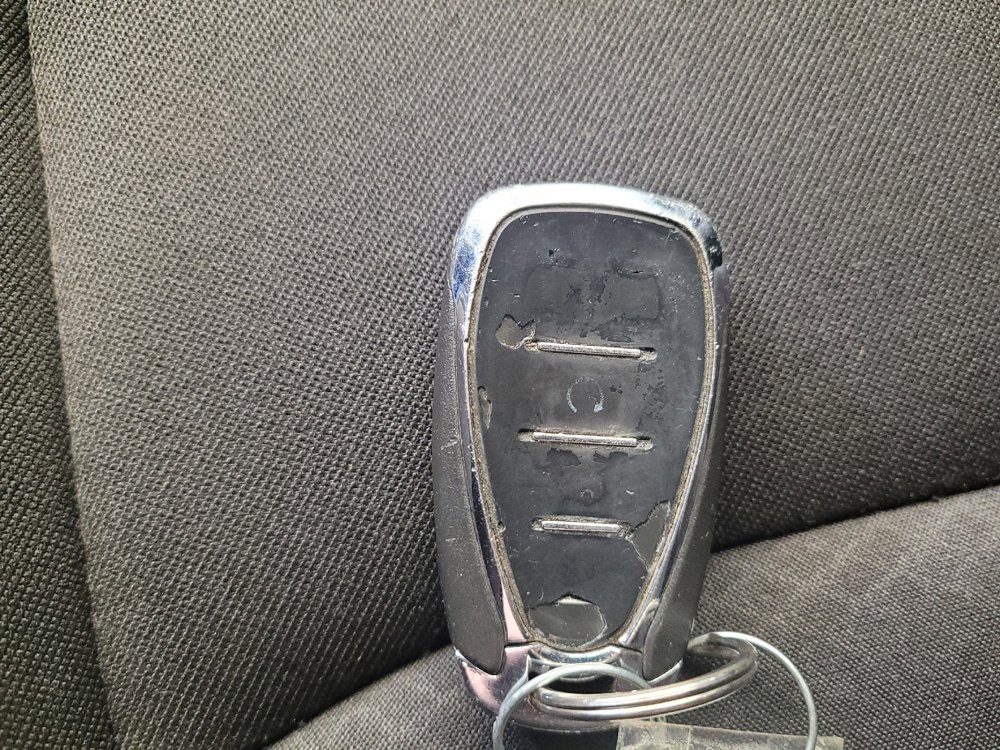 Used 2020 Chevrolet Malibu LT FWD image 32