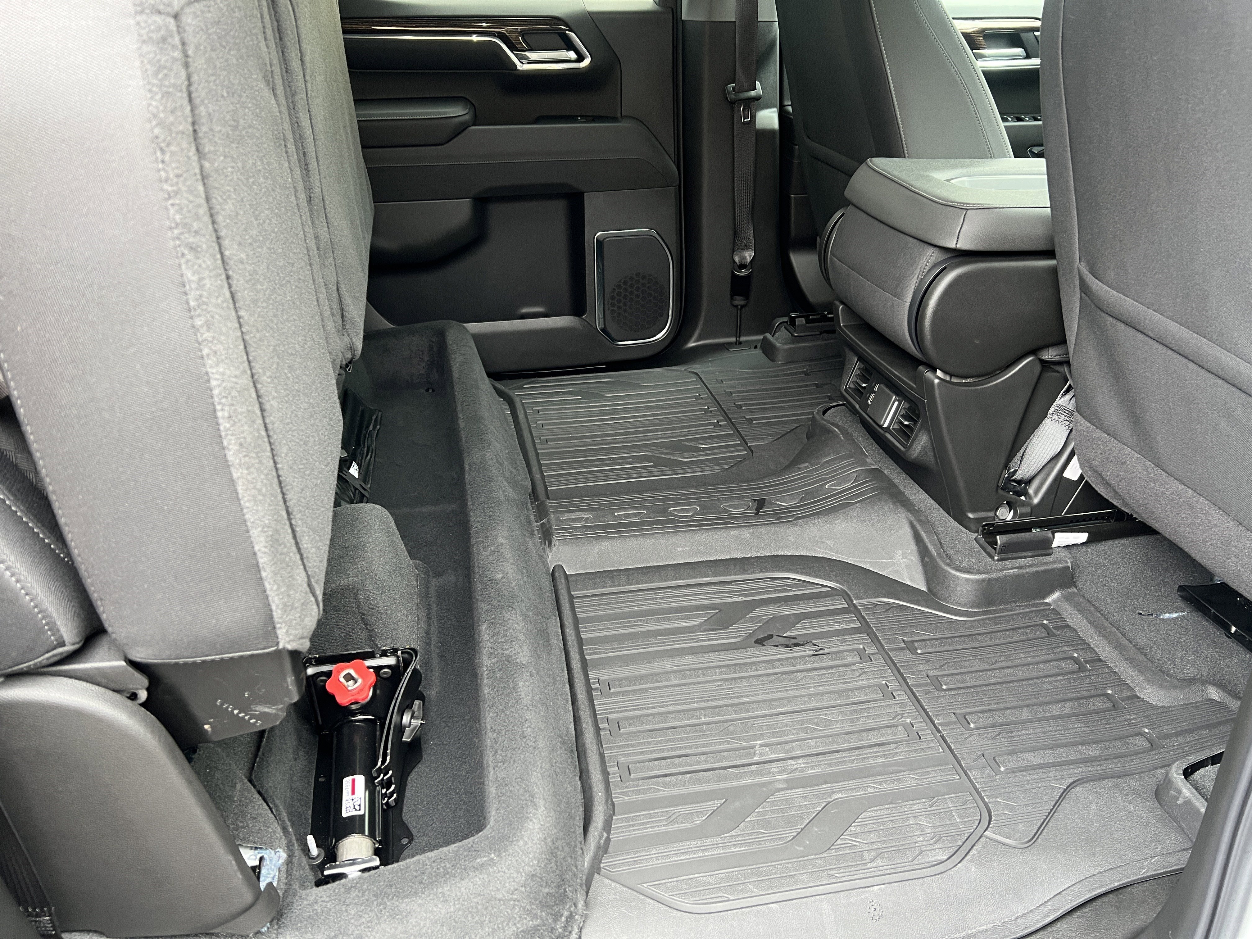 Used 2025 GMC Sierra 1500 Elevation image 23