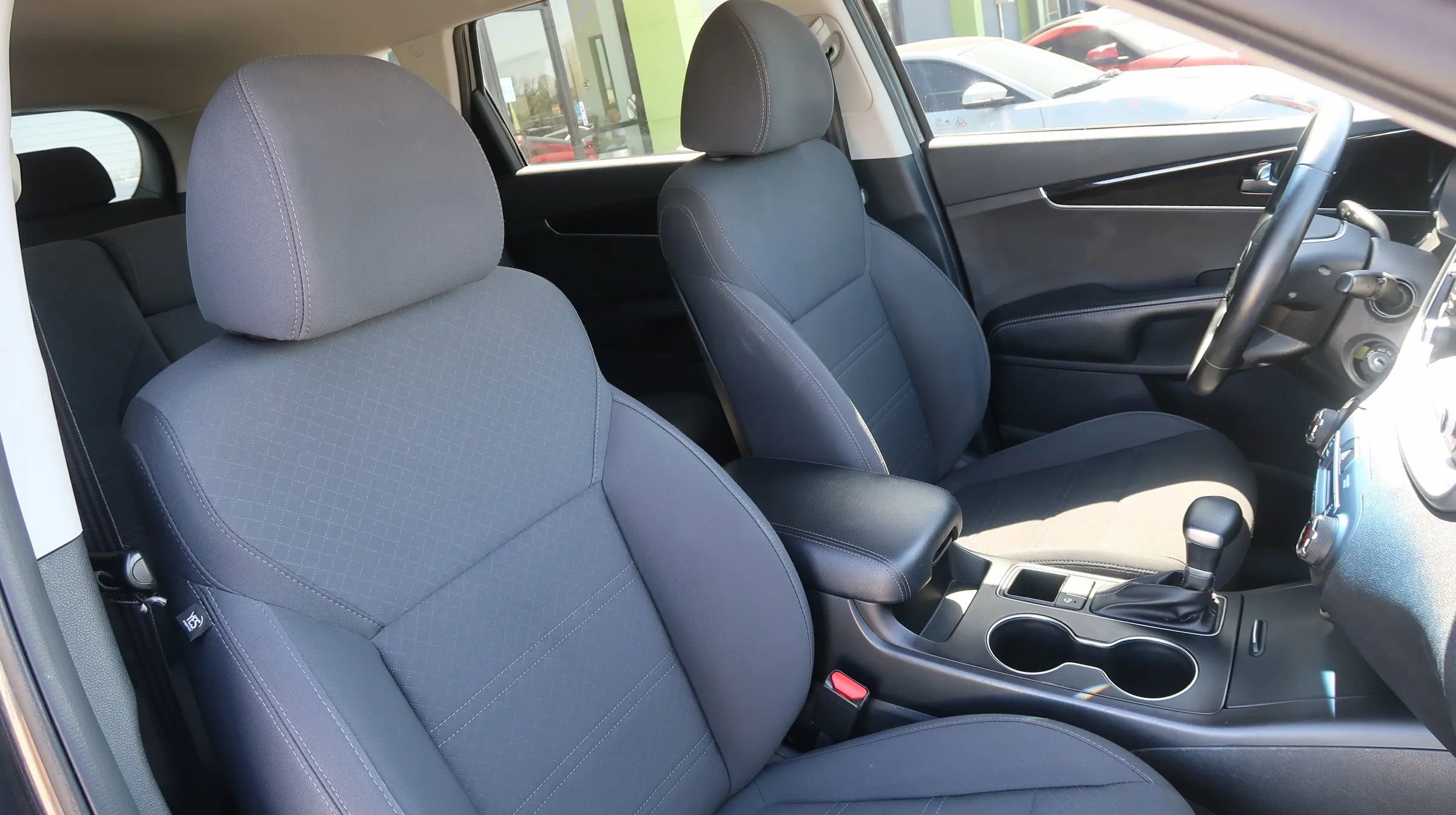 Used 2019 Kia Sorento S image 27