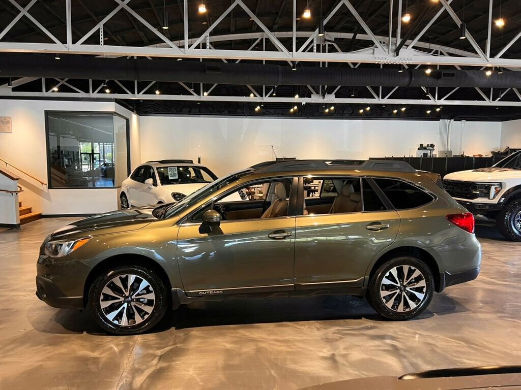 Used 2017 Subaru Outback 2.5i Limited AWD/4WD image 2