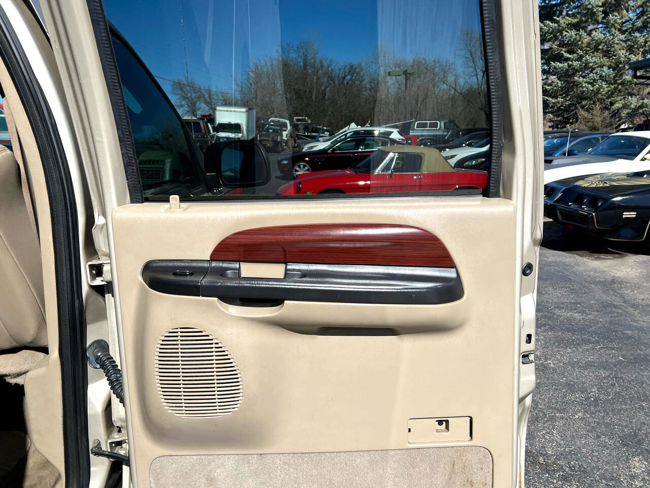 Used 2005 Ford Excursion Limited image 16