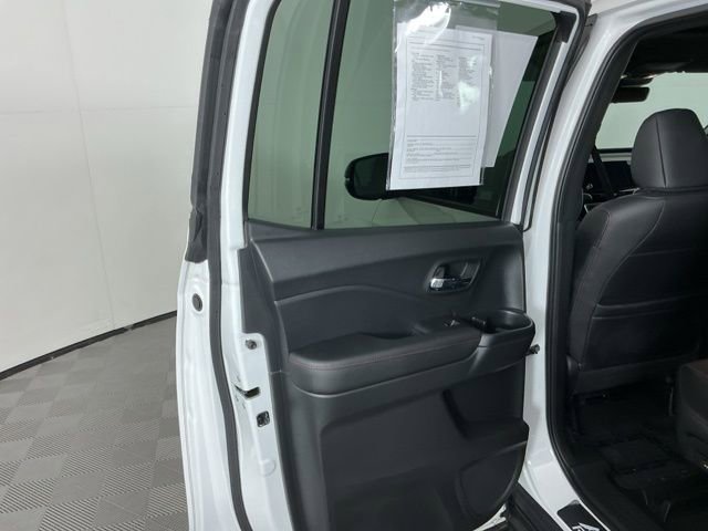 Used 2023 Honda Ridgeline Black Edition image 25
