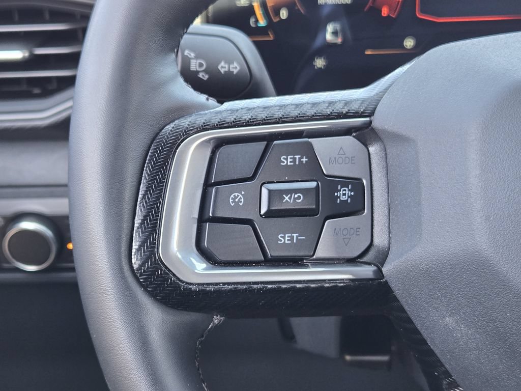 Used 2025 Ford Mustang Coupe RWD image 38