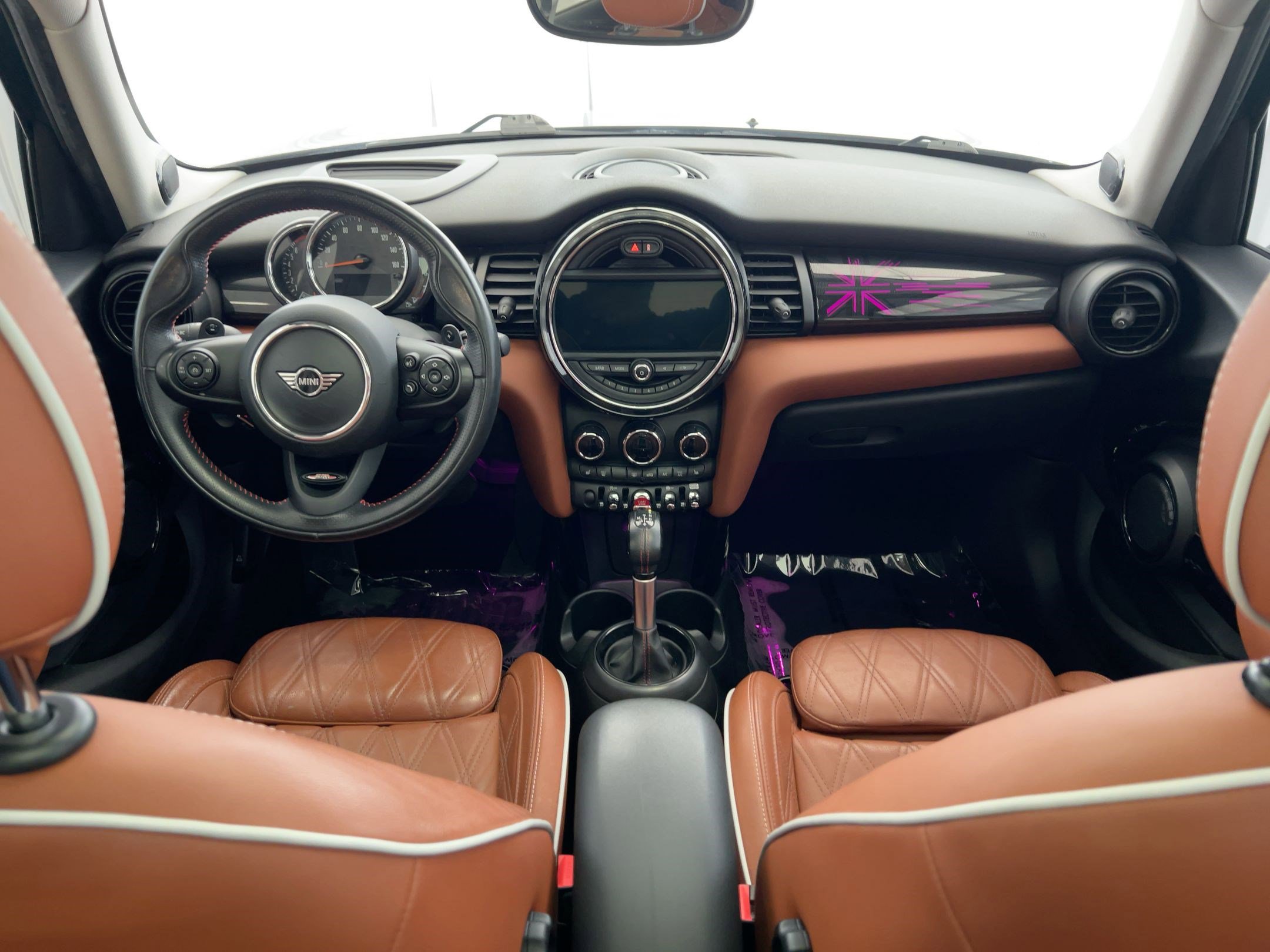 Used 2019 MINI Cooper S image 17