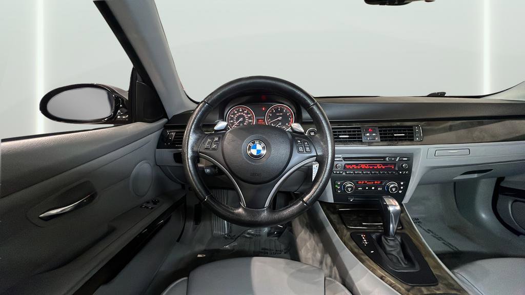Used 2009 BMW 328i Coupe image 16