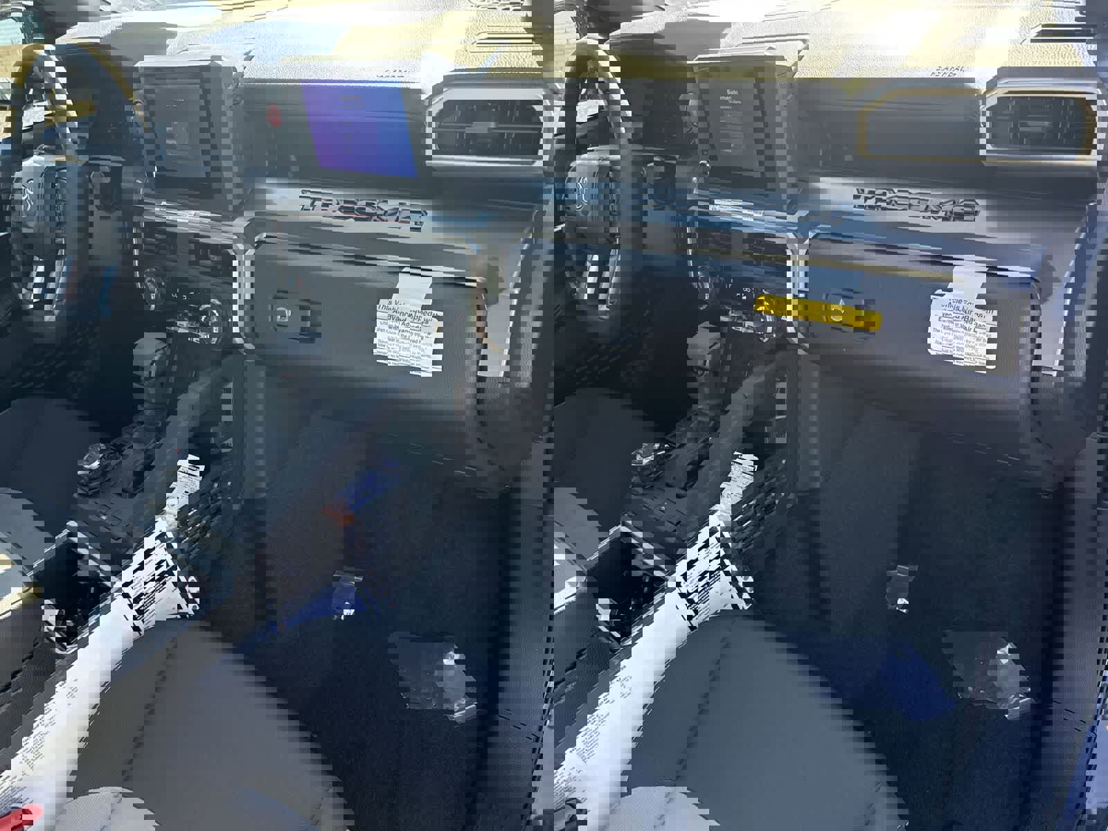 Used 2025 Toyota Tacoma TRD Off-Road image 11