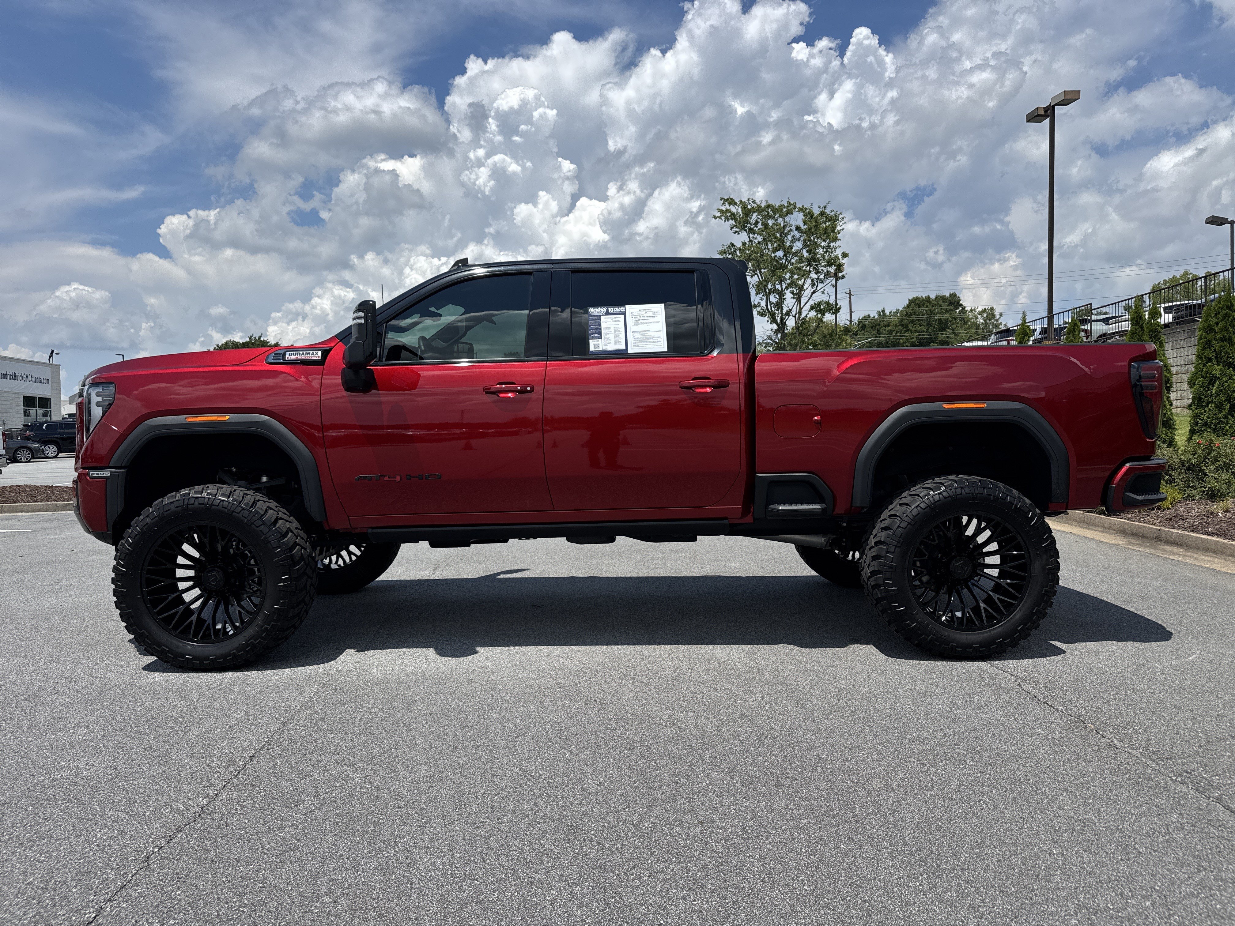 Used 2025 GMC Sierra 2500 AT4 w/ AT4 Premium Plus Package AWD/4WD image 7