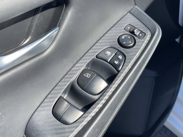 Used 2023 Nissan Sentra SV FWD image 25