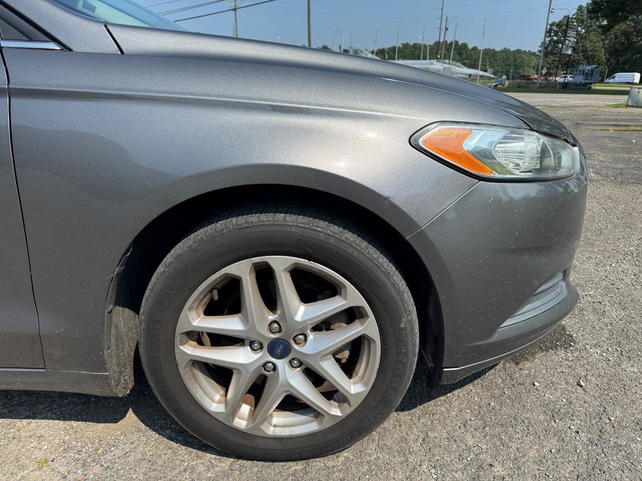 Used 2013 Ford Fusion SE FWD image 7