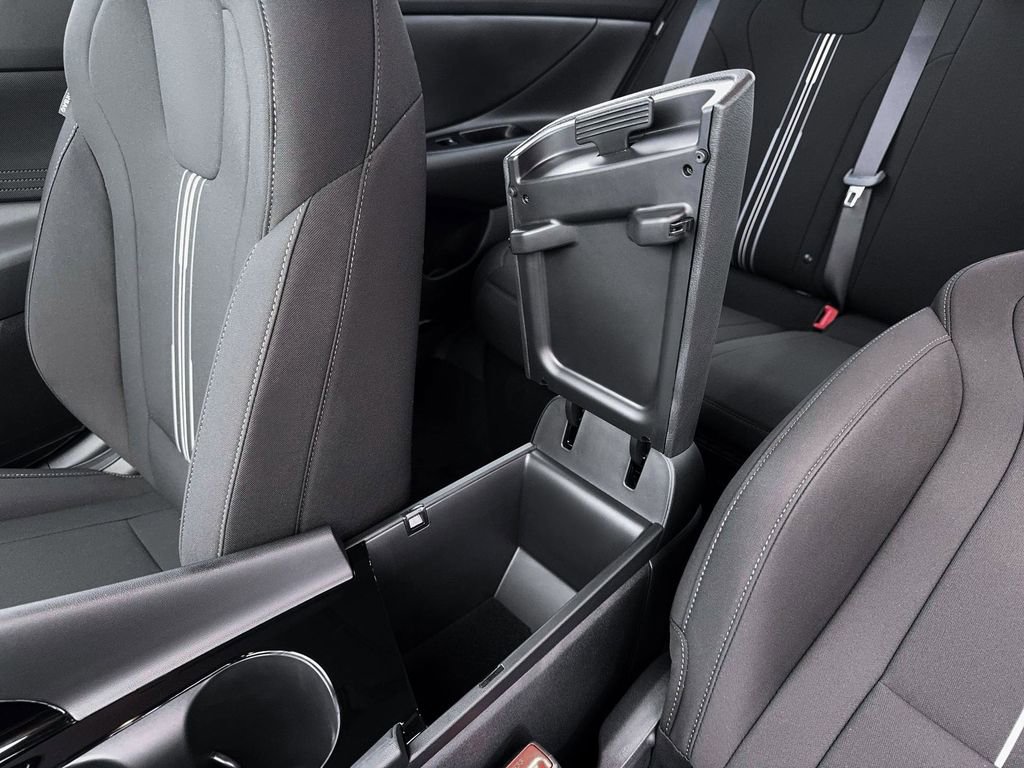 New 2026 Hyundai Elantra Blue image 18