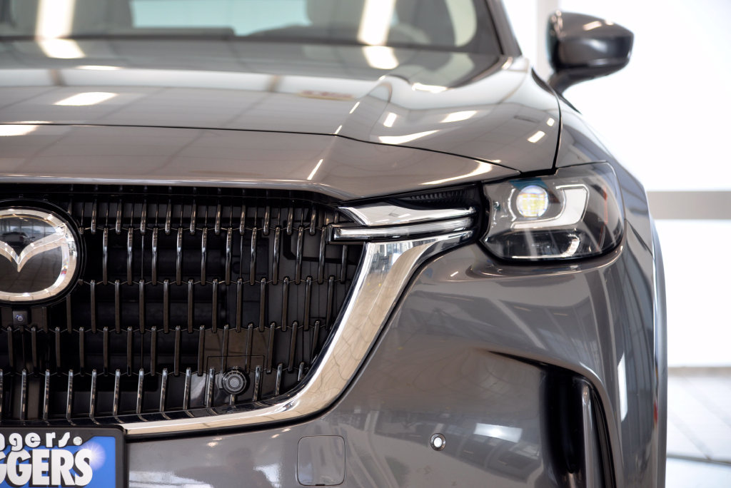 Certified 2024 MAZDA CX-90 Plug-In Hybrid w/ Premium Plus AWD/4WD image 11