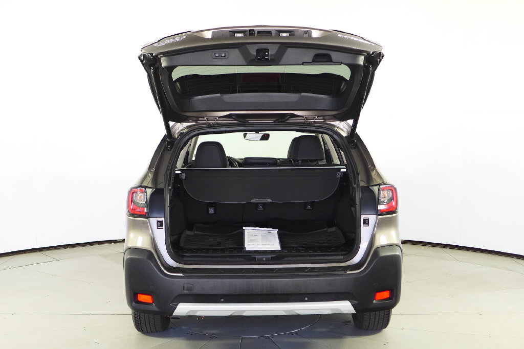 Certified 2024 Subaru Outback Limited AWD/4WD image 10