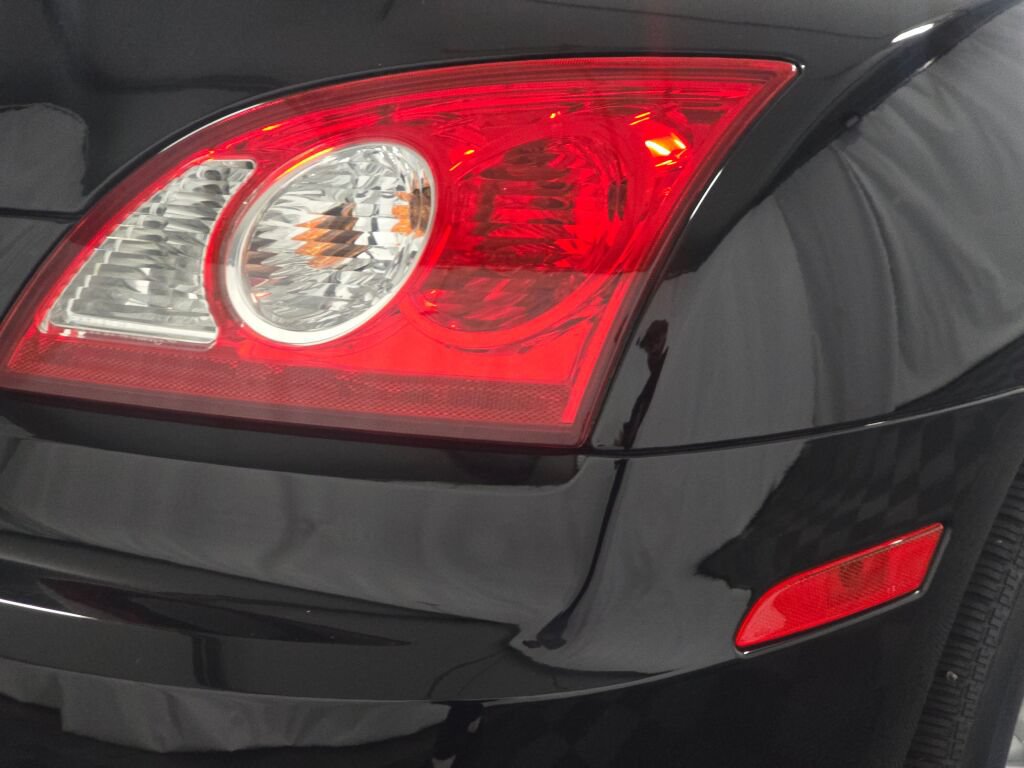 Used 2006 Chrysler Crossfire Limited RWD image 52