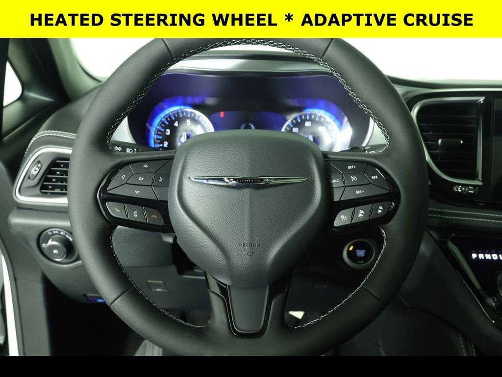 New 2026 Chrysler Pacifica Limited w/ S Appearance Package image 6