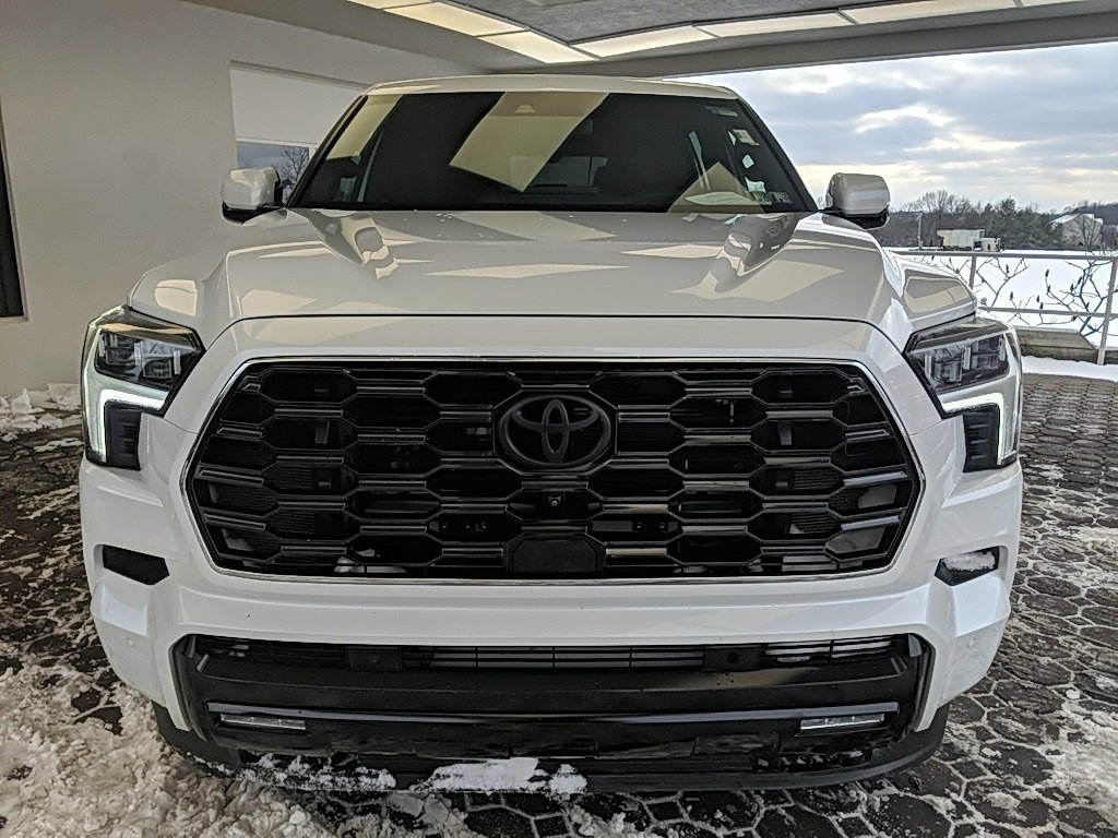 Used 2024 Toyota Sequoia Platinum image 2