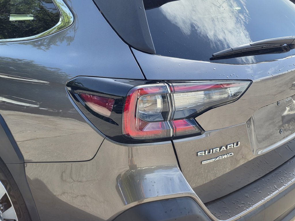 Certified 2023 Subaru Outback Premium AWD/4WD image 8