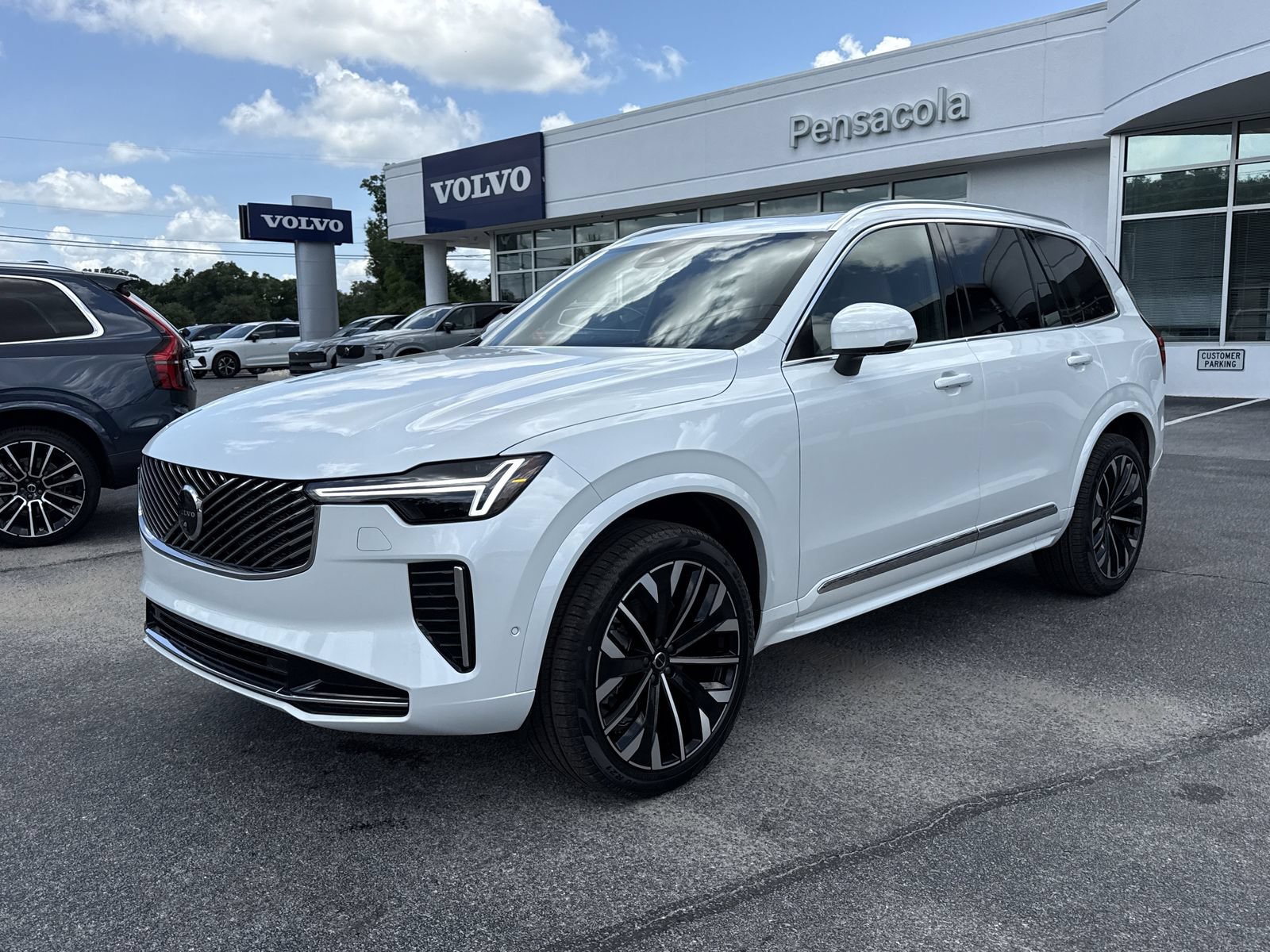 New 2026 Volvo XC90 B5 Ultra w/ Protection Package Premier AWD/4WD video 1