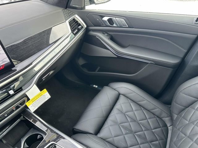 New 2026 BMW X7 xDrive40i w/ M Sport Package image 18